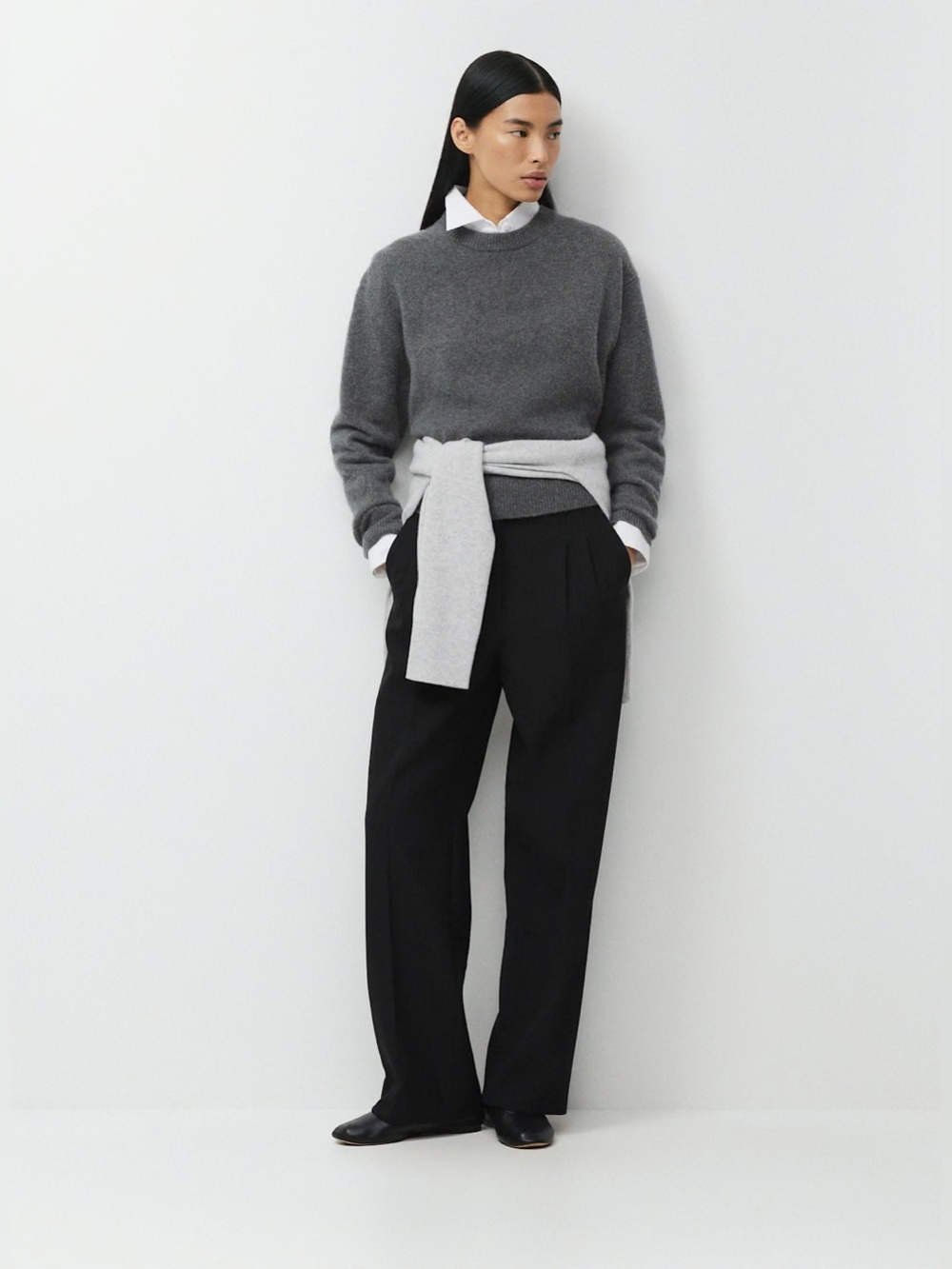 Aritzia The Effortless Pant™ - Eversential™ - Picture 3 of 8